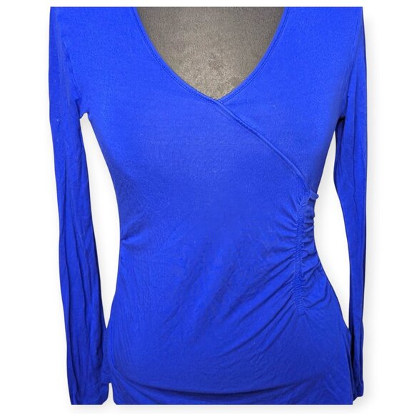 Cable & Gage Elegant Royal Blue Long Sleeve Knit V-Neck Top Size Small - Picture 3 of 14